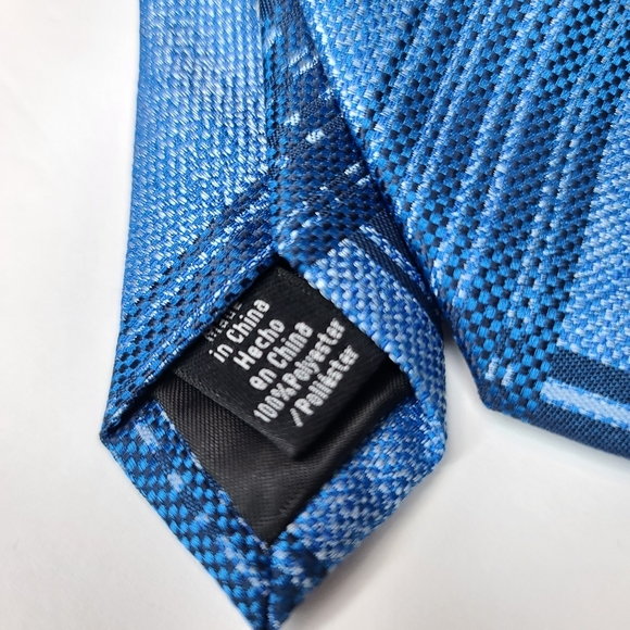 J.Ferrar Blue Stripe Tie. Extra Long. - Picture 6 of 6